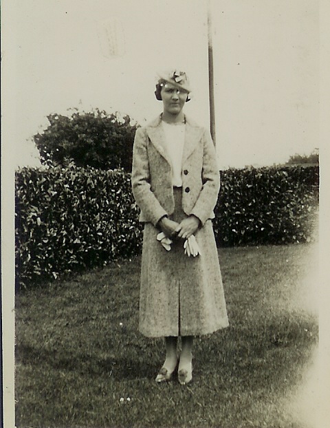 Claudia (Cissie)